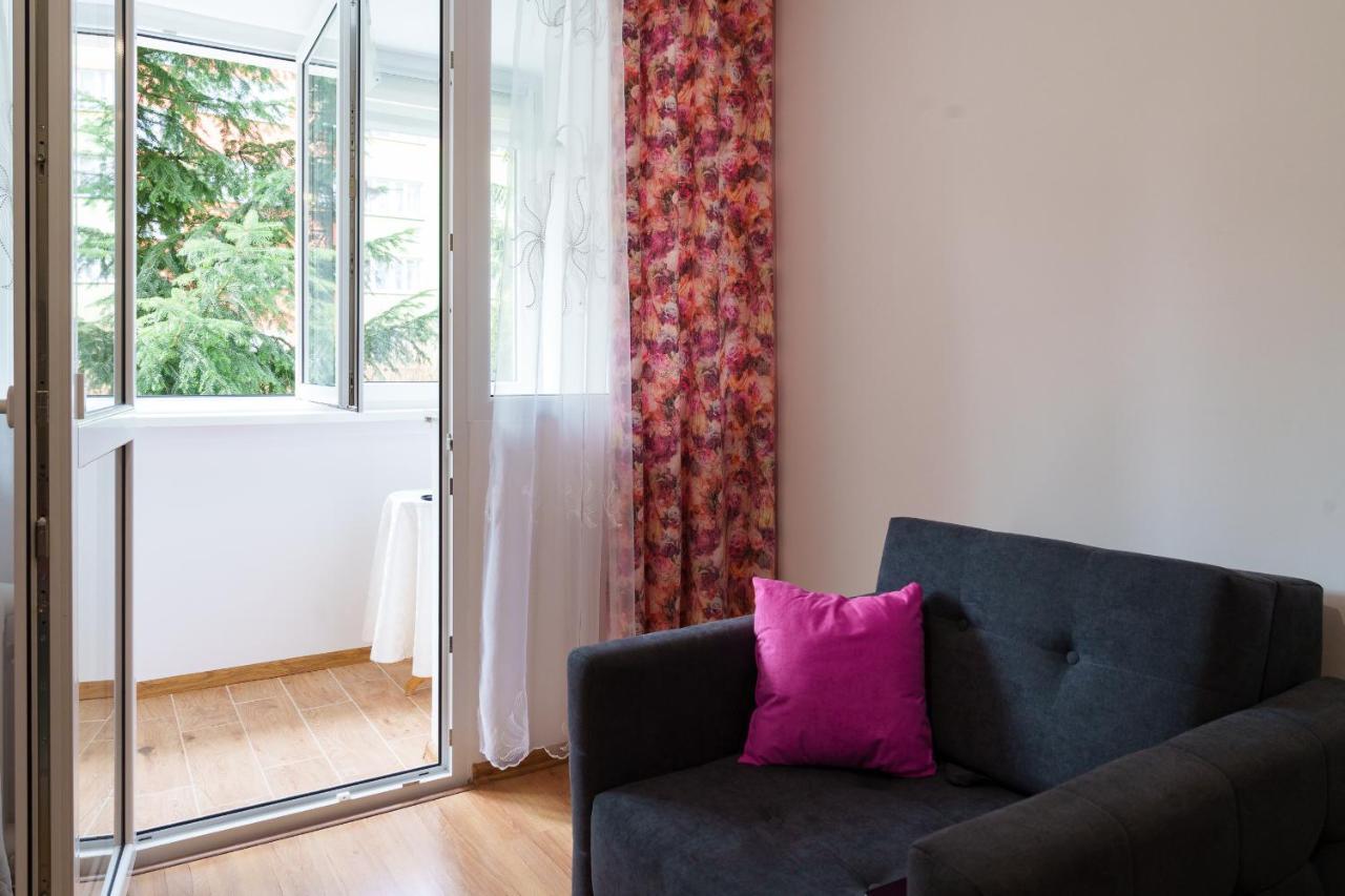 Apartament Pod Swierkiem - Pet Friendly - 2 Osobne Pokoje Dla Max 5 Osob - Space Apart Jelenia Gora Exterior photo